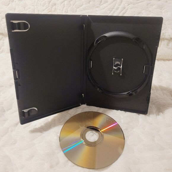 Life DVD Jake Gyllenhaal Ryan Reynolds New without Outer Packaging - Picture 4 of 8